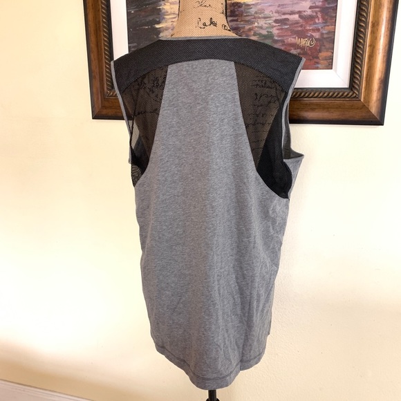 Nike Top - Picture 6 of 6